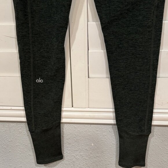 ALO Yoga Black Leggings - Picture 7 of 9
